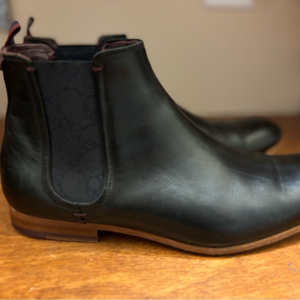 Ted Baker Chelsea Boots